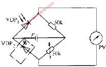 光敏二极管光敏电桥控温电路图