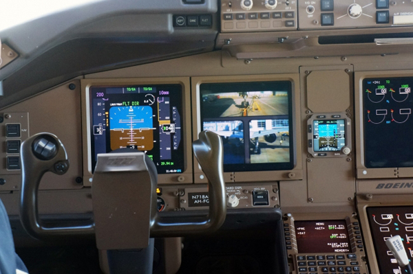 The cockpit of an American Airlines Boeing 777-300